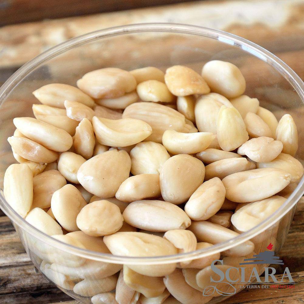 Mandorle pelate di Sicilia - Sciara La terra del pistacchio Bronte
