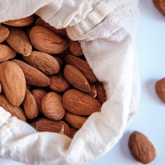 Mandorle sgusciate di Sicilia - Sciara La terra del pistacchio Bronte