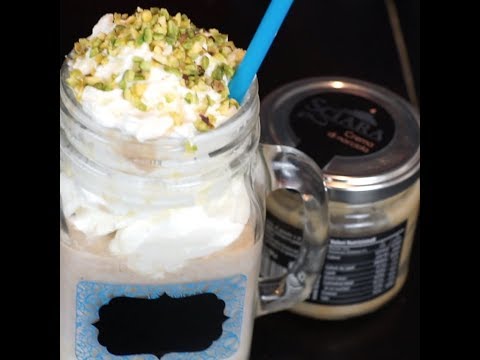 ricetta milkshake con crema di nocciola, panna e granella di pistacchio