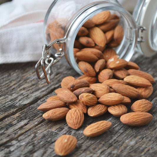 Mandorle sgusciate di Sicilia - Sciara La terra del pistacchio Bronte