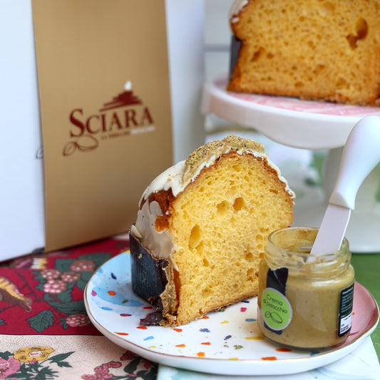 Glutenfreie Pistazien-Colomba